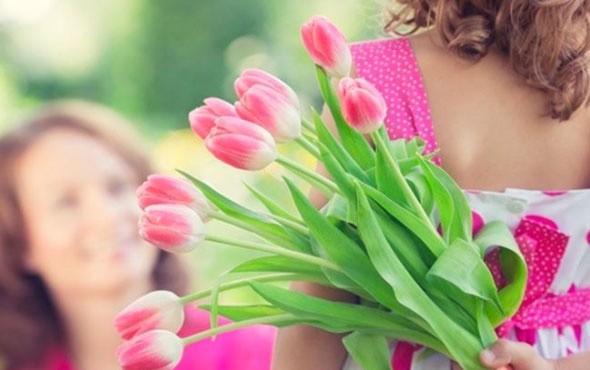 18-05/09/anneler-gunu2