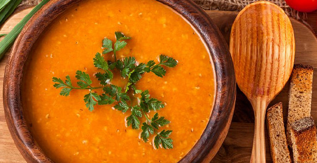 18-05/15/ramazanin-ilk-corbasi-kirmizi-mercimek-corbasi