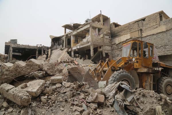 18-05/29/musul-da-enkaz-altindan-1200-den-fazla-ceset-cikarildi-11590600