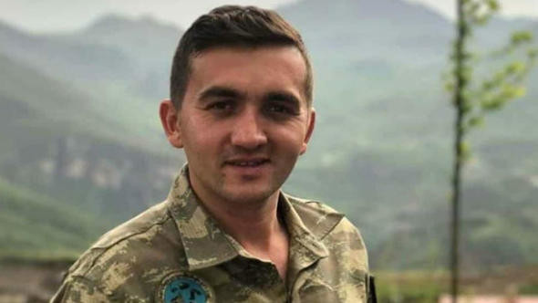 18-06/02/5b12a46f5d1c2e2d7894c03e