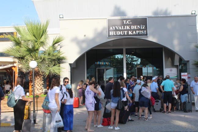 18-06/15/aw420953_02