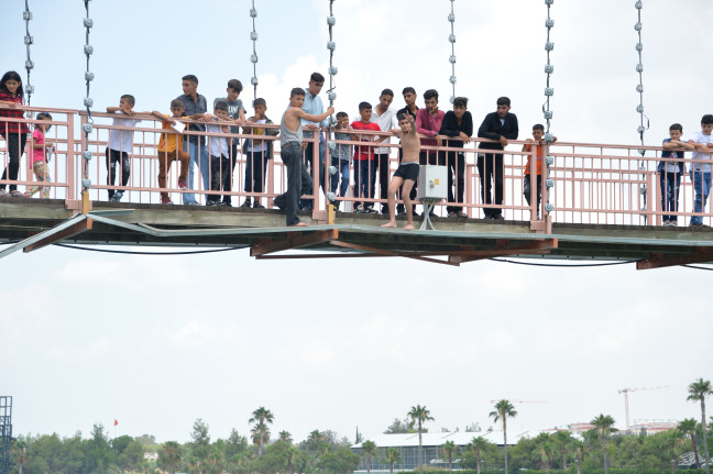 18-06/15/bayram-gunu-olumune-serinlik_3151_dhaphoto2