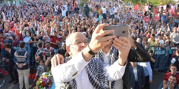 18-06/17/page_temel-karamollaoglu-diyarbakirda-miting-yapti-gelek-spas-amed_025849112