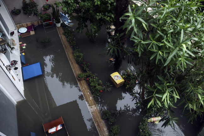 18-06/19/20180619_2_30978209_34803172