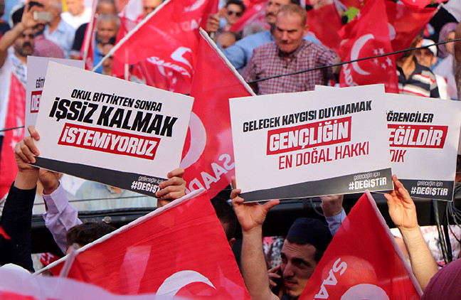 18-06/20/-karamollaoglu-ulkede-dip-dalgayi-olusturan-kesim-sandikta-patlayacak_8228_dhaphoto4