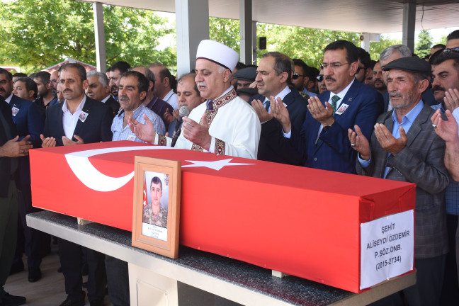 18-06/21/20180621_2_31027853_34883935