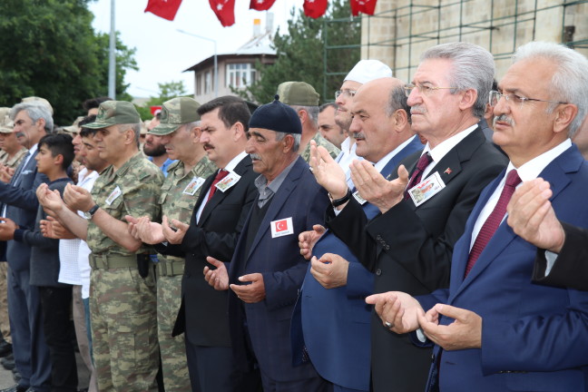 18-06/22/20180622_2_31068122_34942132