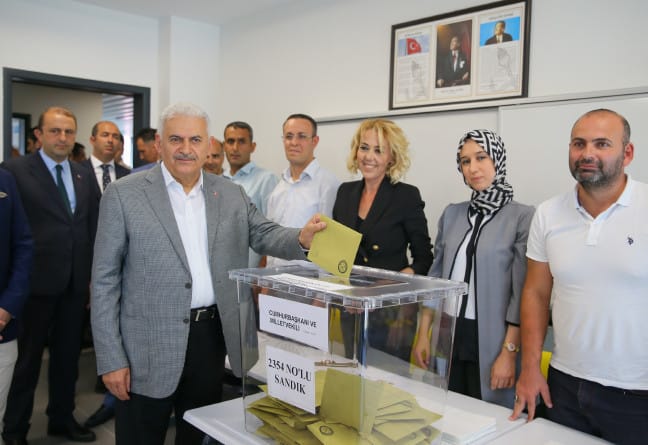 18-06/24/12-1529839769