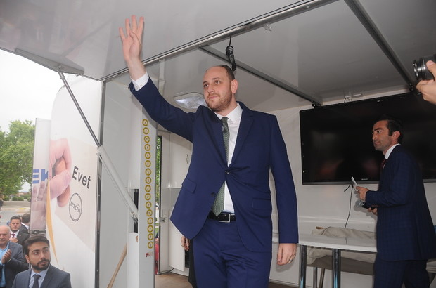 18-06/24/22-1529851045