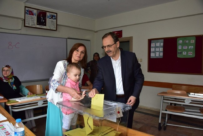 18-06/24/aw427292_01