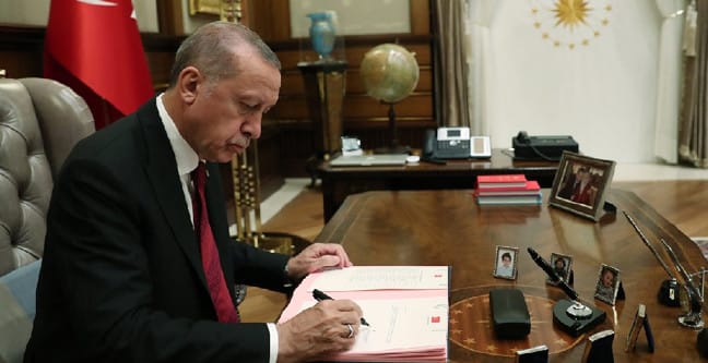 18-07/10/yeni-bakanlarin-isimleri