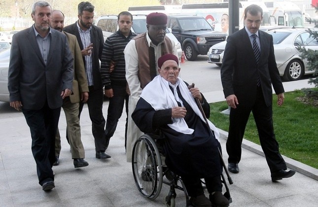 18-07/12/resized_99fc2-bc9eecd8645x420libyasdesertlionomarmukhtarsonlysondiesat971531407439715