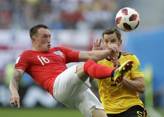 18-07/14/5b4a1c065379ff23b467432c