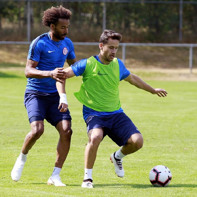 18-07/18/aw447304_03