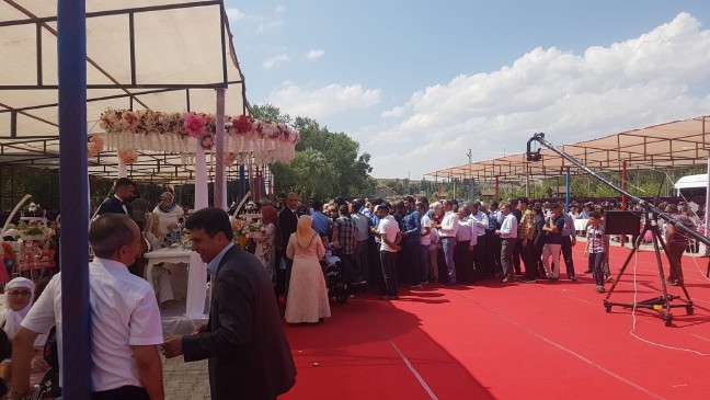 18-08/12/aw466507_03