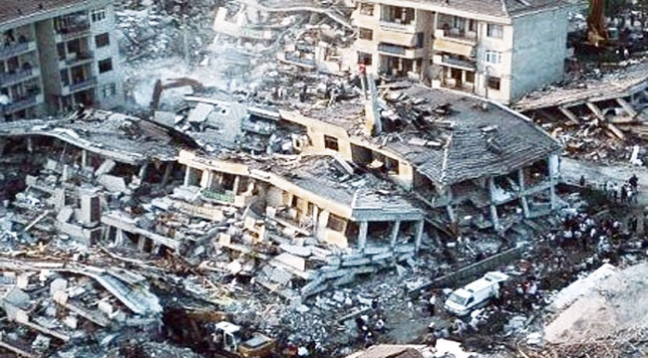 18-08/17/golcuk-depremi-1999.jpg