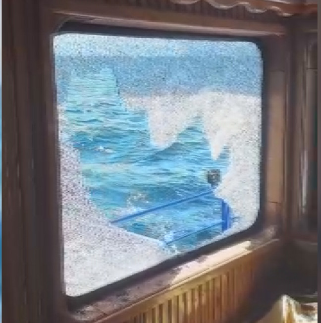 18-08/22/egede-turk-balikcilardan-taciz-ve-plastik-mermi-iddiasi_6766_dhaphoto5