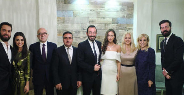 18-08/29/bensu-soral-ve-hakan-bas