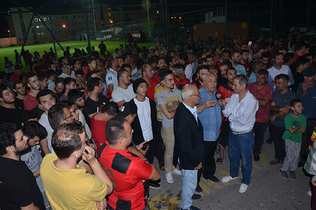 18-09/01/aw480178_02