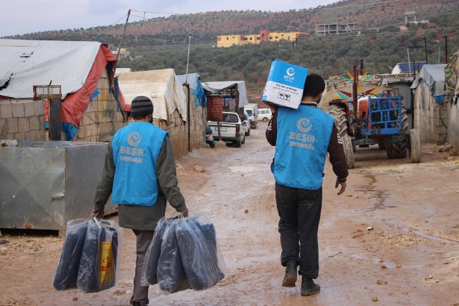 18-09/06/1536215719_idlib_yardimlari_besir_dernegi_4