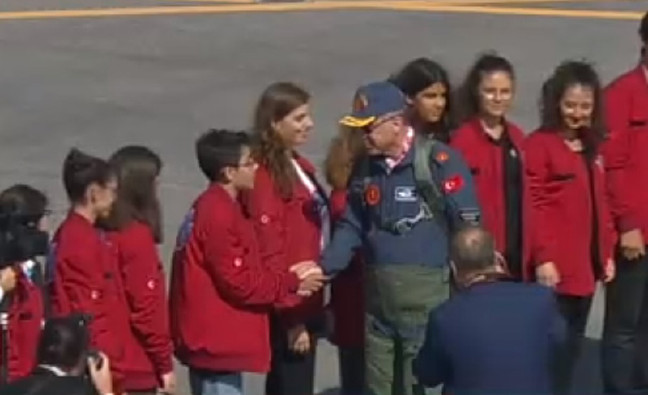 18-09/22/erdogan-ice