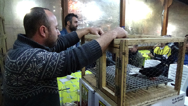 18-10/09/aw511977_02