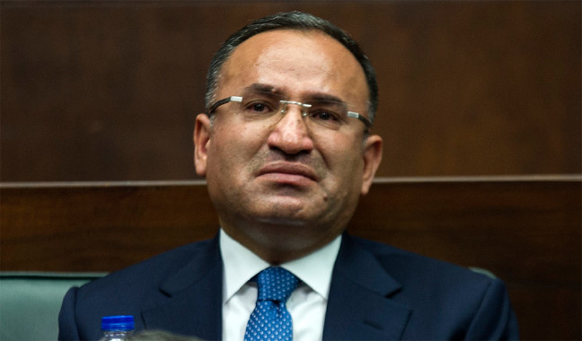 18-10/23/bekir-bozdag-gozyaslari2