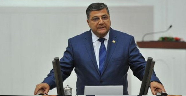 18-10/24/kamil-okyay-sindir-kimdir