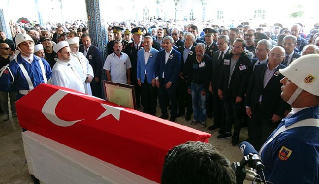 18-10/27/3eb83232fa27c8556e28b65cdfe38e84-1540643362