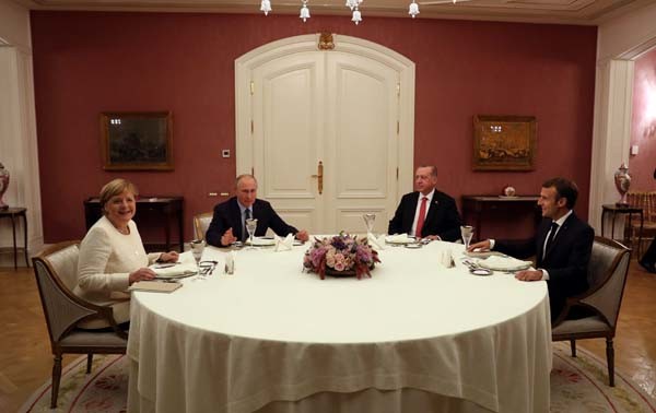 18-10/27/fft16_mf12625963