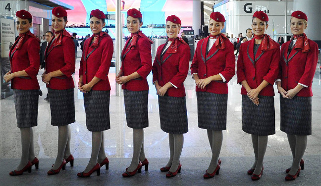 18-10/29/thy-hostes-kiyafet-yeni-1