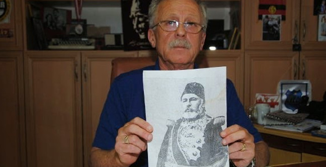 18-11/01/huseyin-avni-pasanin-mirascilari