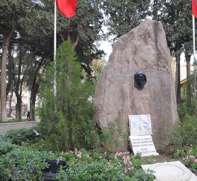 18-11/01/karsiyaka-spor-ve-ataturk