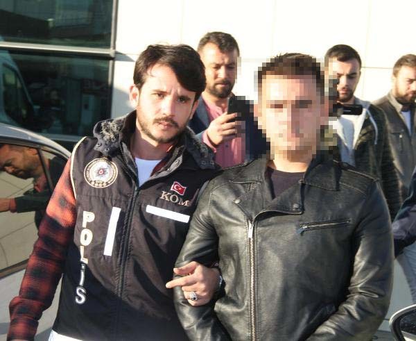 18-11/03/kayseri-merkezli-fetonun-askeri-mahrem-yapilanmasina-operasyon_8426_dhaphoto1