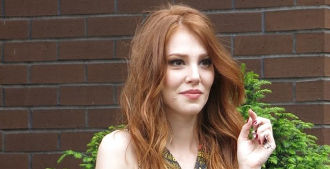 18-11/05/zeynep-tunc-kimdir