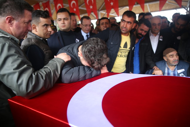 18-11/11/20181111_2_33365959_38927560