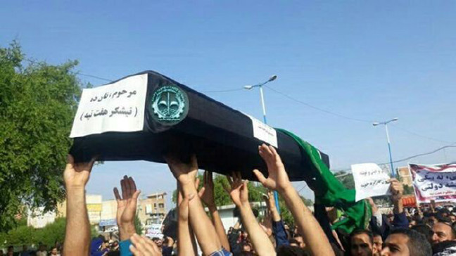 18-11/22/aw551488_03