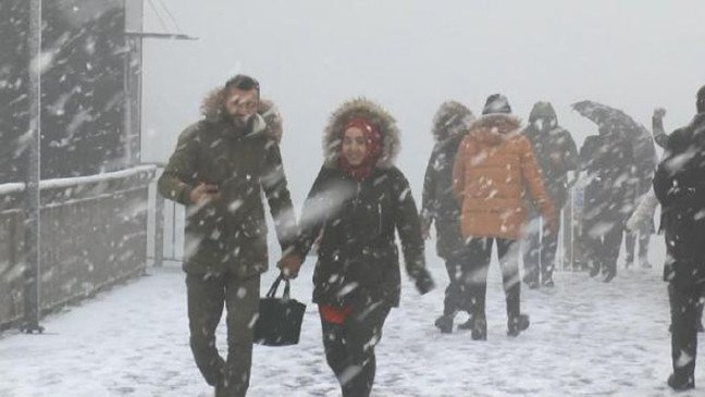 18-12/12/istanbul-kar-yagisi-20