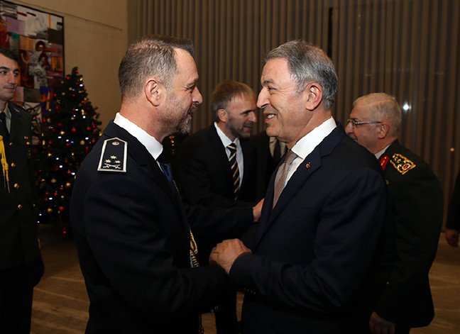 18-12/13/hulusi-akar