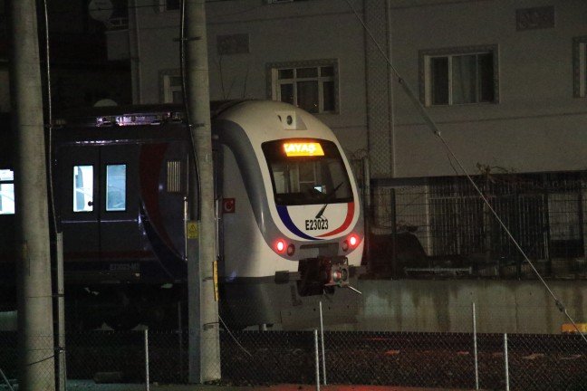 18-12/16/aw571708_02