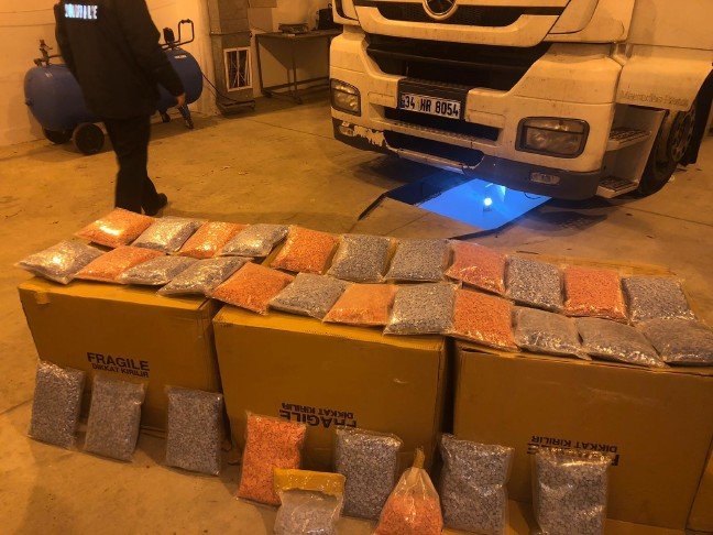 18-12/24/fotograflar-narkotik-polisinden-sirbistan-bulgaristan-sinirinda-buyuk-operasyon-_7646_dhaphoto1