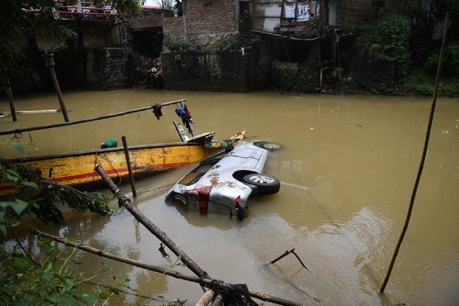 18-12/25/181225-endonezya2-9xcvntwboucgcygsizp5wq