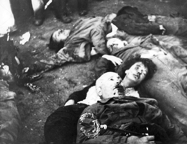 18-12/26/mussolini-ayaktan-asilma-2