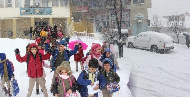 19-01/07/orum-yarin-okullar-tatil-mi-7-ocak-corum-kar-tatili-mi-son-dakika-haberi