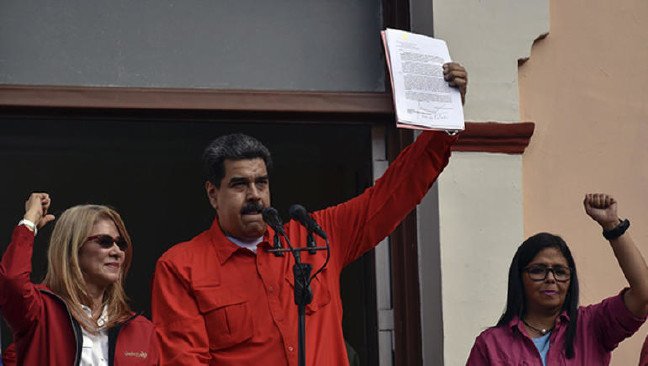 19-01/24/5c48d4fb67b0a925340b0dd5