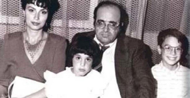 19-01/24/ugur-mumcunun-cocuklari-kimler