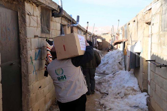 19-01/25/arsaldaki-multeci-kampina-turkiyeden-yardim_6579_dhaphoto2