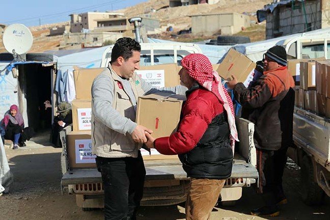 19-01/25/arsaldaki-multeci-kampina-turkiyeden-yardim_6579_dhaphoto3