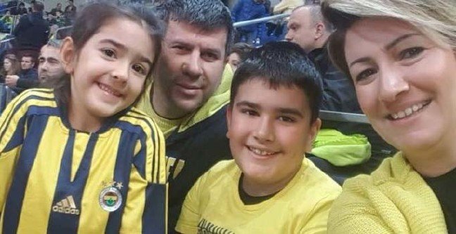 19-01/28/kadikoy-adayi-serdil-dara-odabasi-kimdir