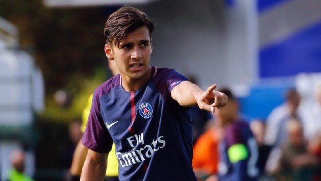 19-02/22/2380804_810x458